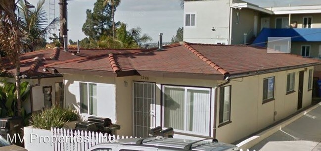 Building Photo - 1206 Viola St
