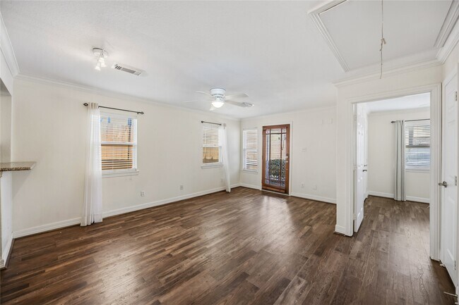 Foto del edificio - 4401 Marina St