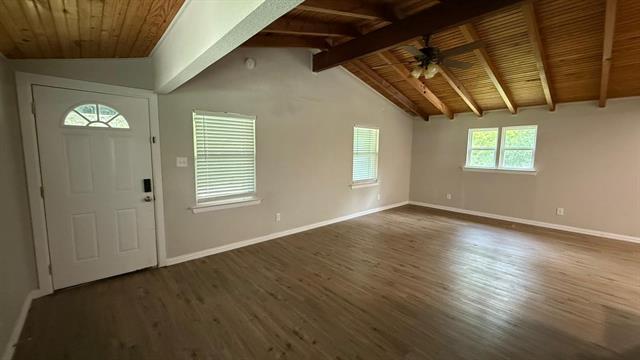 Building Photo - 142 Andrea St