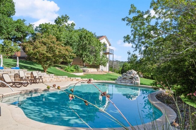 Building Photo - 1441 Kemp Hills Dr