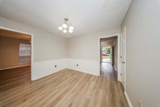Foto del edificio - 11032 N Eagle Ln