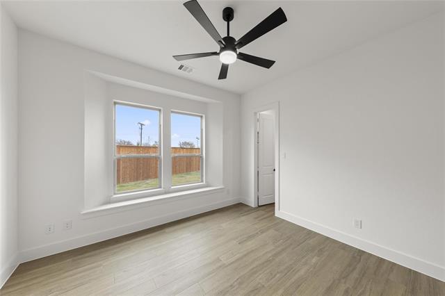 Foto del edificio - 1320 Villanova Ln