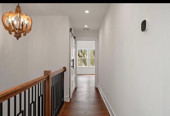 Building Photo - 151 Fain St