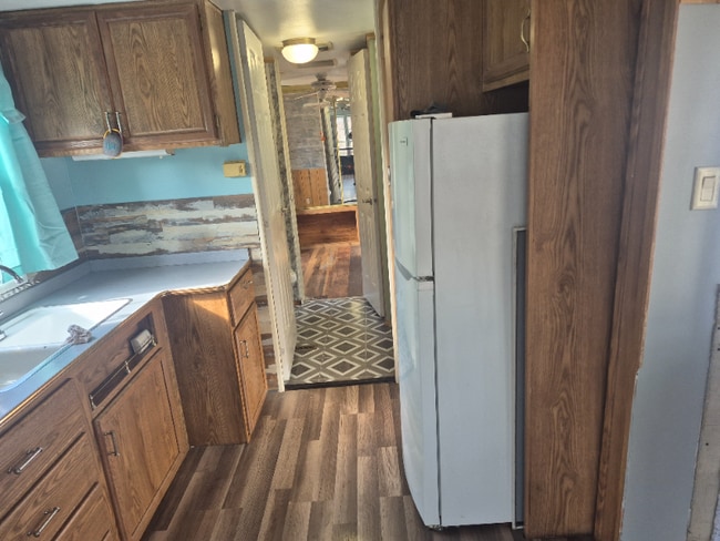 Building Photo - 111 W Grizdale Dr