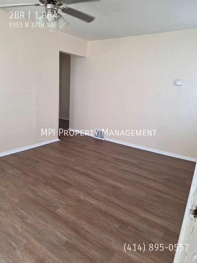 Foto del edificio - 5951 N 37th St