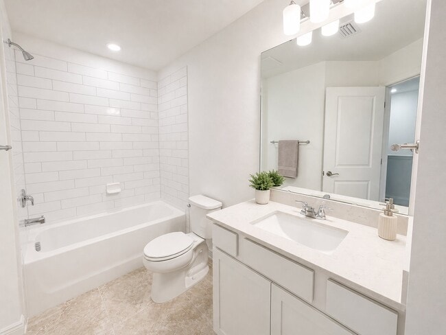 Foto del edificio - 5144 Inspire Ln