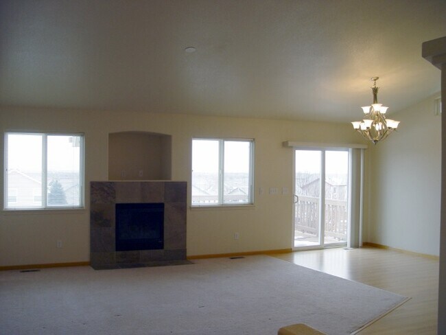 Building Photo - 4186 Cotopaxi Dr