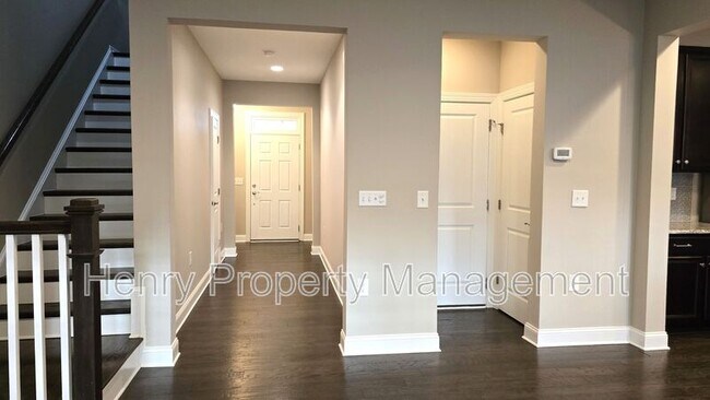 Foto del edificio - 112 Concordia Woods Dr