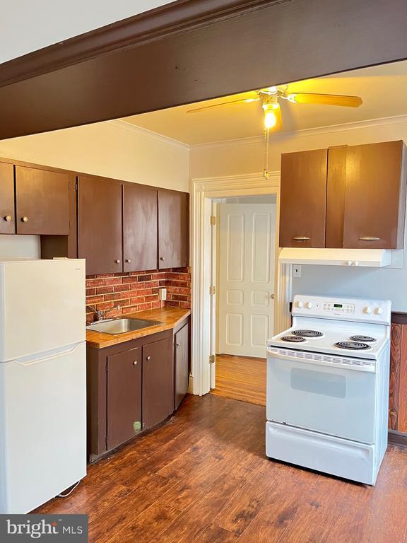 Foto del edificio - 79 N Evans St