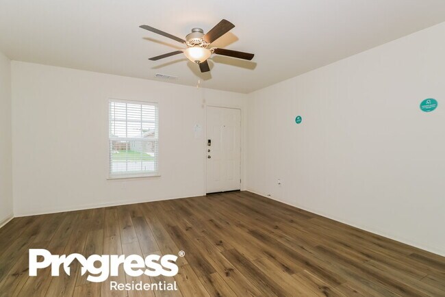 Foto del edificio - 328 Sunnymeade Ln