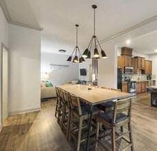 Building Photo - 118 Thrush Dr