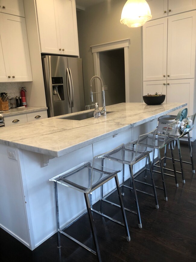 Foto del edificio - 218 M St