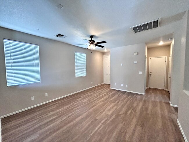 Building Photo - 4920 Whistling Acres Ave