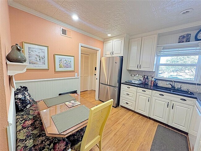 Foto del edificio - 2351 Irish Ln