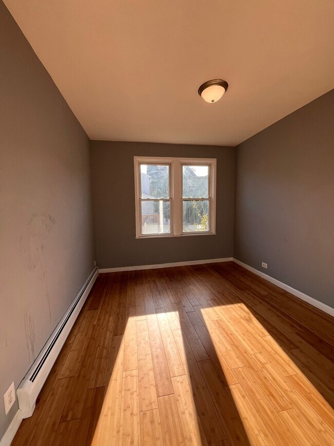 Building Photo - 12 E 36th St