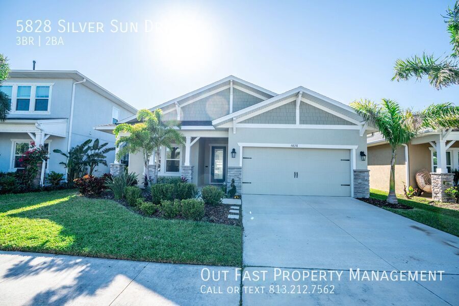 Foto principal - Stunning 3-Bedroom Home in Apollo Beach!