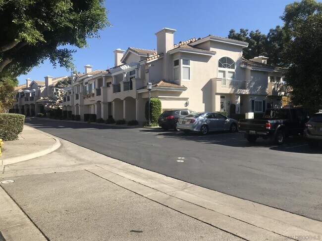 Building Photo - 7285 Calabria Ct