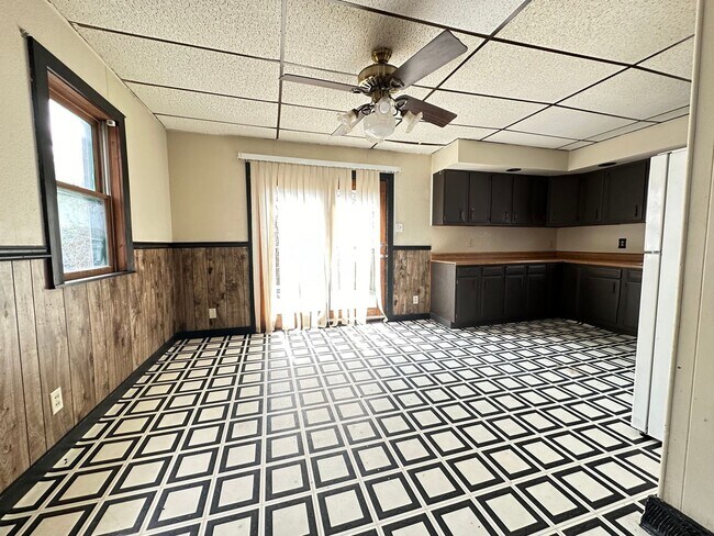 Foto del edificio - 2 bedroom house $650