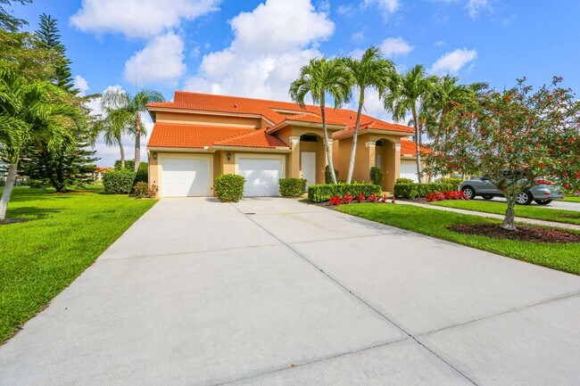 Foto del edificio - ***NORTH NAPLES***FULLY FURNISHED ANNUAL *...