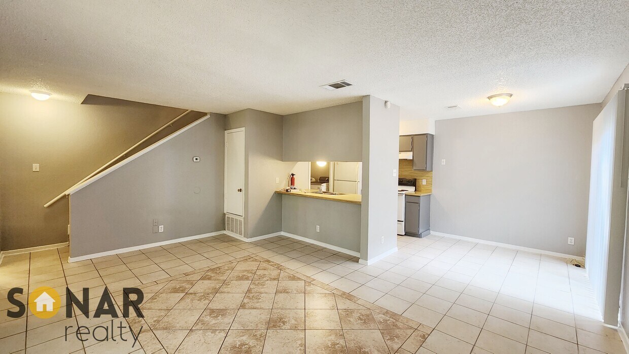 Primary Photo - 1318 Southport Dr