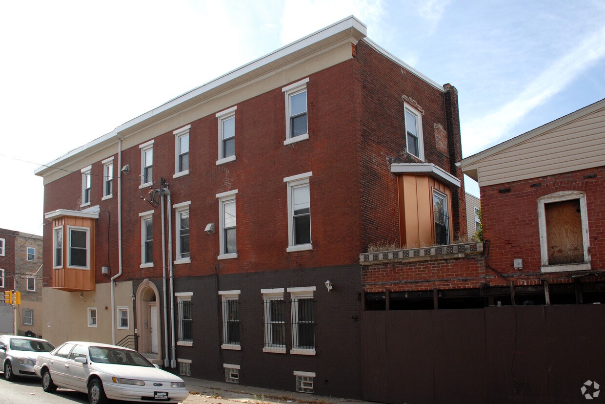 Building Photo - 1801 W Master St