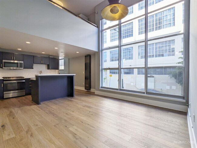 Building Photo - 701 Minna St