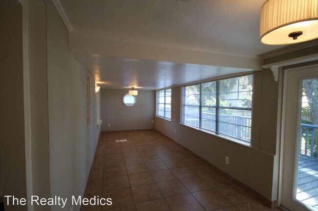 Foto del edificio - 2 br, 1 bath House - 1338 Belgrade Ave