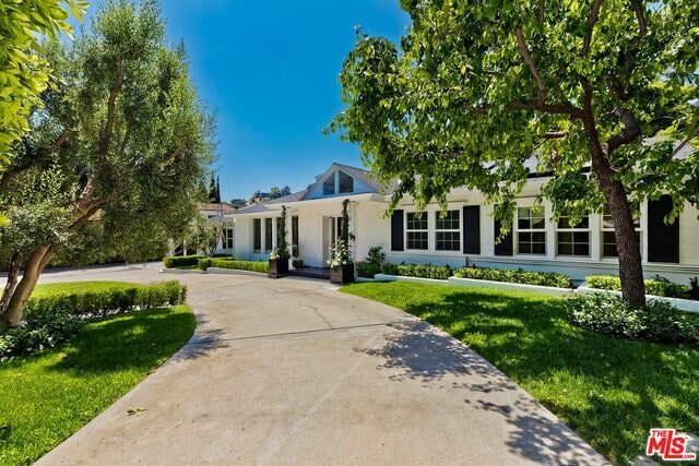Primary Photo - 1829 Coldwater Canyon Dr