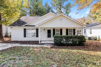 Building Photo - 213 Taylor Dr