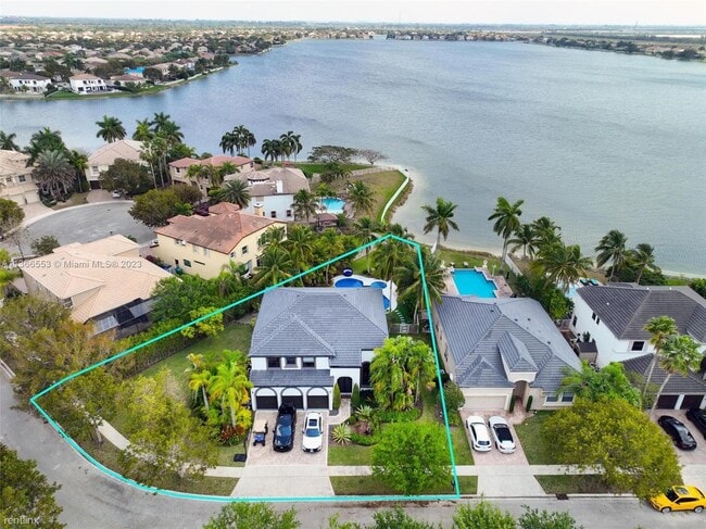 Building Photo - 5 br, 4.5 bath House - 5131 SW 170th Ave