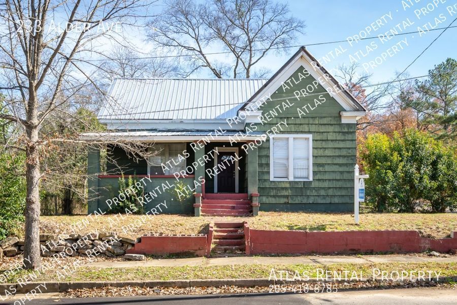 Primary Photo - 233 Alder Ave
