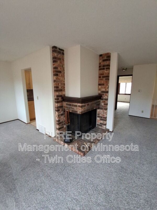 Foto del edificio - 218 W Eagle Lake Dr