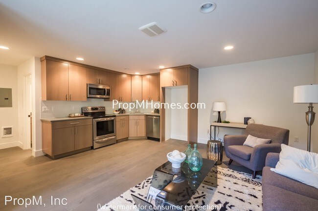 Foto del edificio - 4549 N Williams Ave