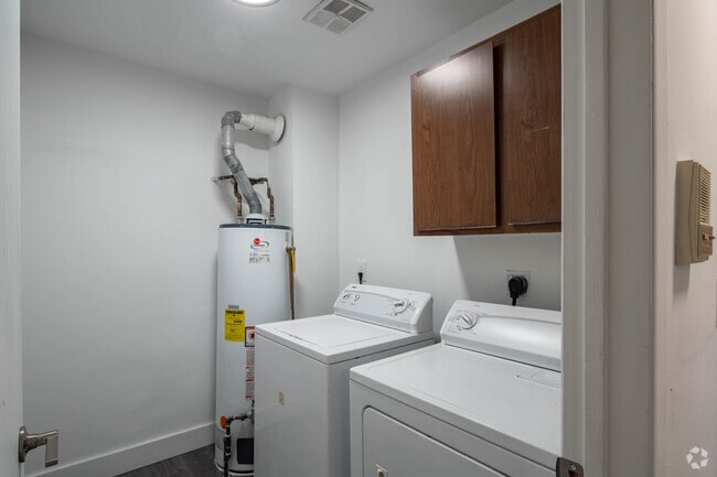 Interior Photo - Edge at Novi - Novi, MI