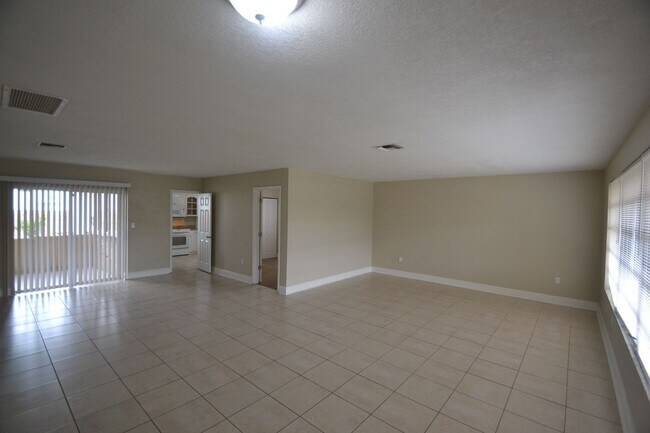 Foto del edificio - 4319 Harrison St