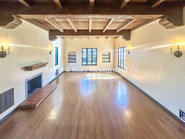 Foto del edificio - 601 Termino Ave