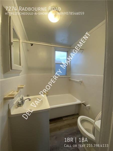 Building Photo - 7274 Radbourne Rd