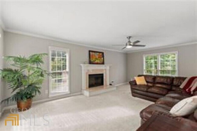 Foto del edificio - 3471 Ellenwood Park Dr