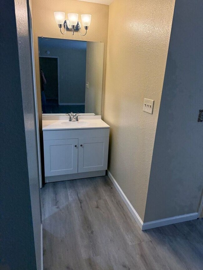 Foto del edificio - Cozy 1 Master Bedroom and 1 Bath