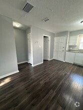 Building Photo - 646 88th Ave N