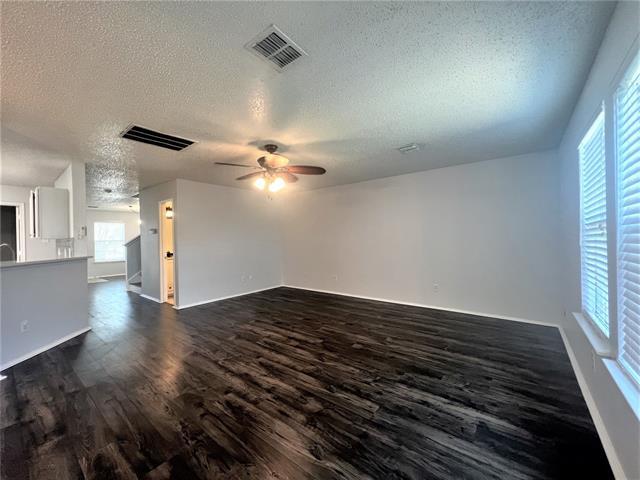 Foto del edificio - 4405 Centennial Ct