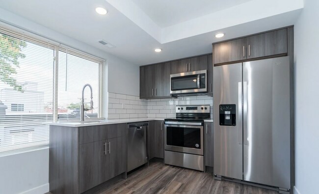 Foto del edificio - 1261-63 N Newkirk St