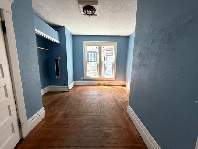 Foto del edificio - 520 W Marion St