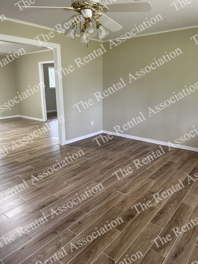 Foto del edificio - 1801 Roosevelt Dr