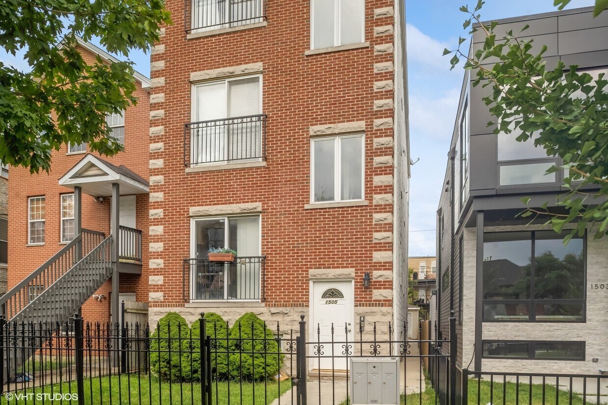 Primary Photo - 1505 N Talman Ave