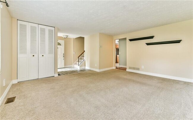 Foto del edificio - 4413 Laurel Oak Dr