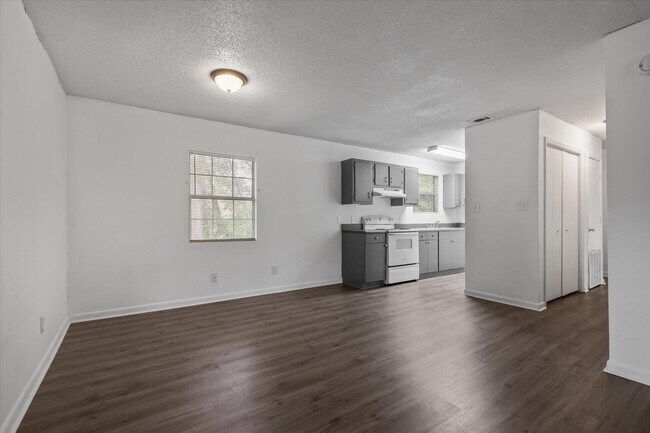 Foto del edificio - 851 Maple St