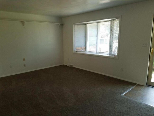 Foto del edificio - 2813 Shoal Cir