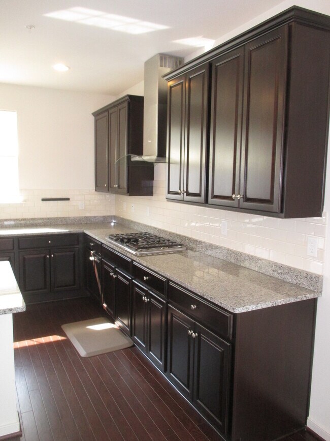 Foto del edificio - Gorgeous 3 Bedroom EOG Townhome in Gaither...