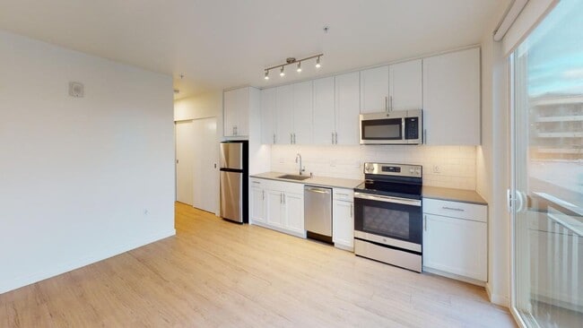 Interior Photo - LUCILLE ON ROOSEVELT